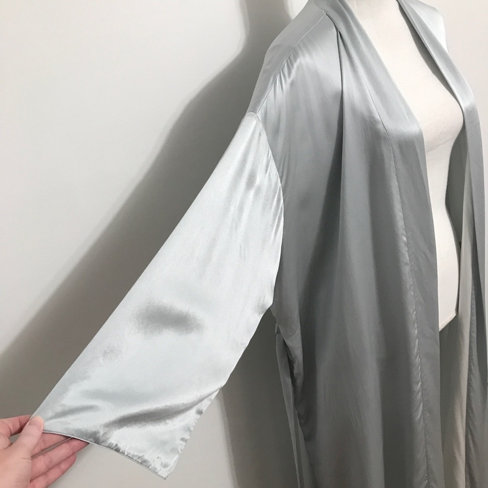 Vivaterra 100% Silk Light Blue Long Robe - Picture 5 of 11